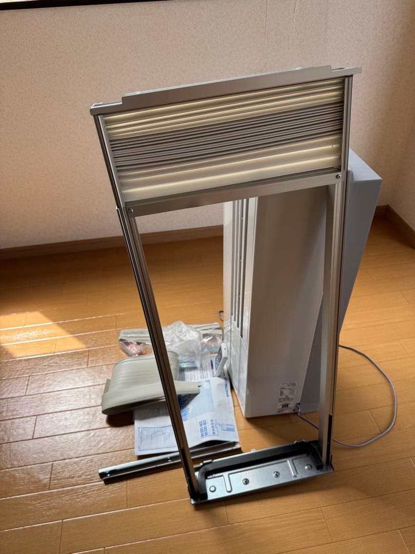 値下げ★コロナ　窓用エアコン 1624R★新品同様★2025年6月購入