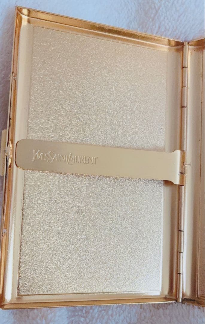 〈正規品〉イヴ・サンローラン名刺入れ カードケース ゴールド ブラック