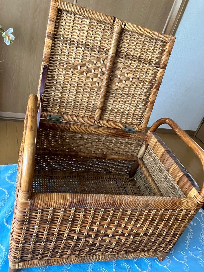 ヴィンテージ❤️ラタン　蓋付きバスケット　昭和　レトロ