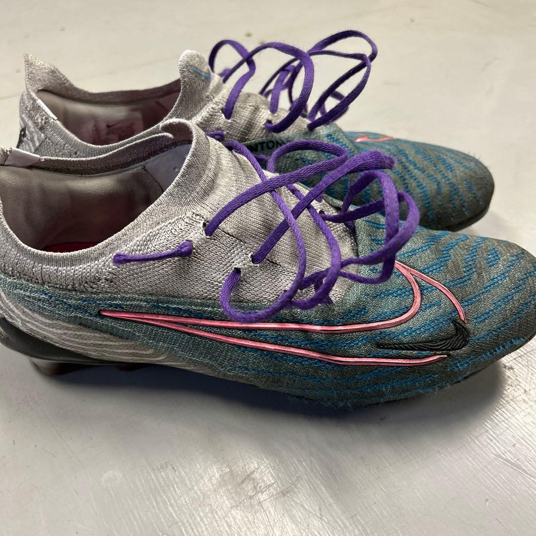 サッカースパイクファントムGX agPro