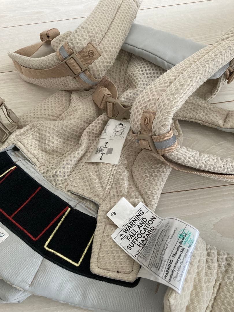 【あきら】ergobaby OMNI Breeze サンドベージュ