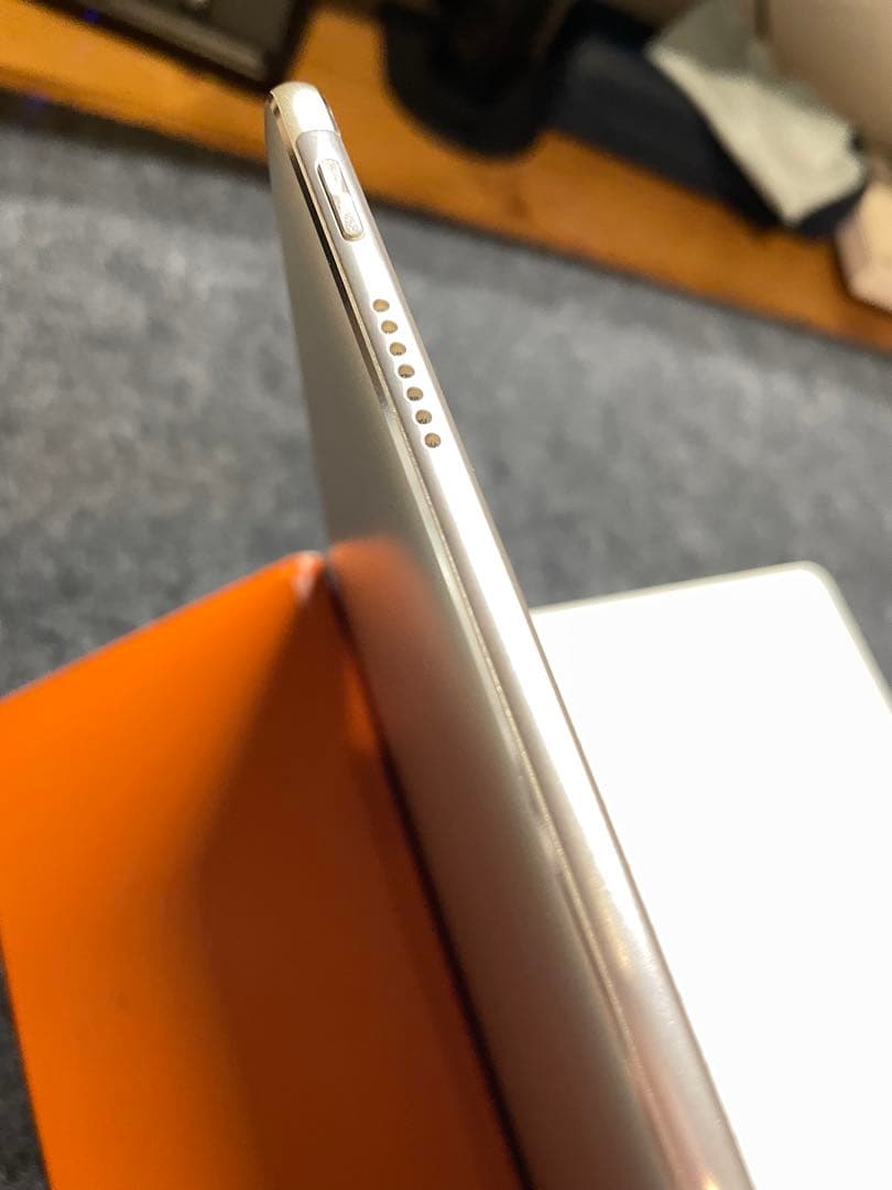 Huawei MateBook M5 8GBモデル（タッチ不可）