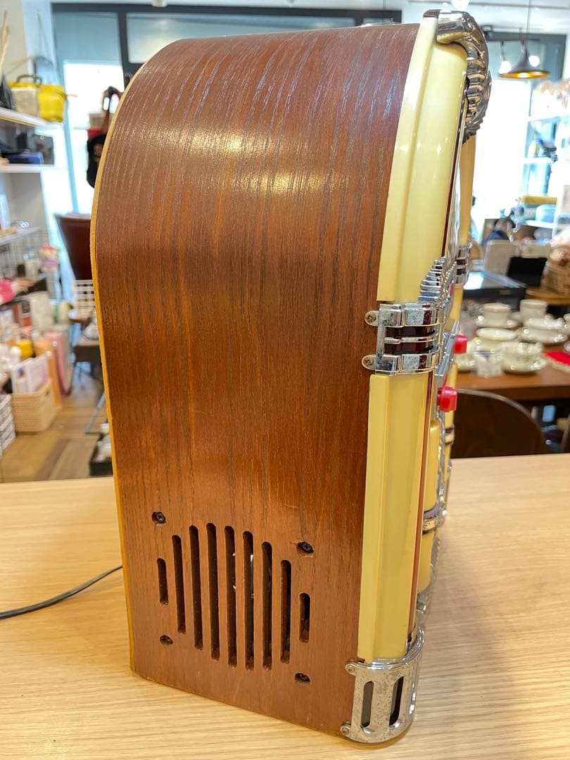 引取り推奨B7126【ウィンテック】 ジュークボックス型CDラジオ アンティーク