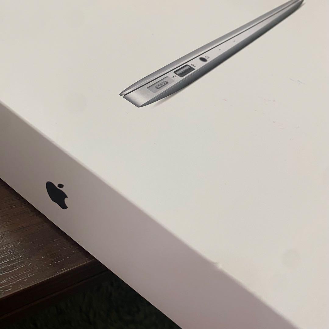 MacBook Air本体　13インチ 日本語配列　付属品あり　箱付き　動作良好