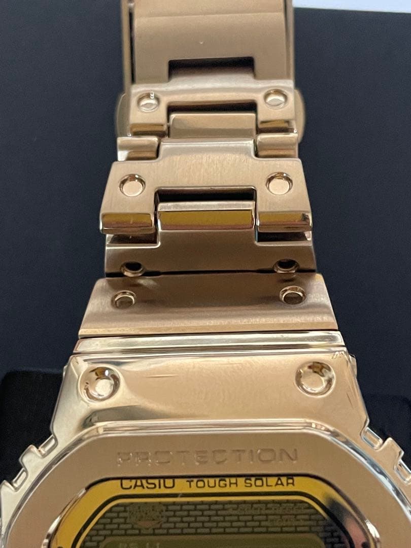 ア*ル様 <美品>G-SHOCKカシオ フルメタル GMW-B5000GD-1J