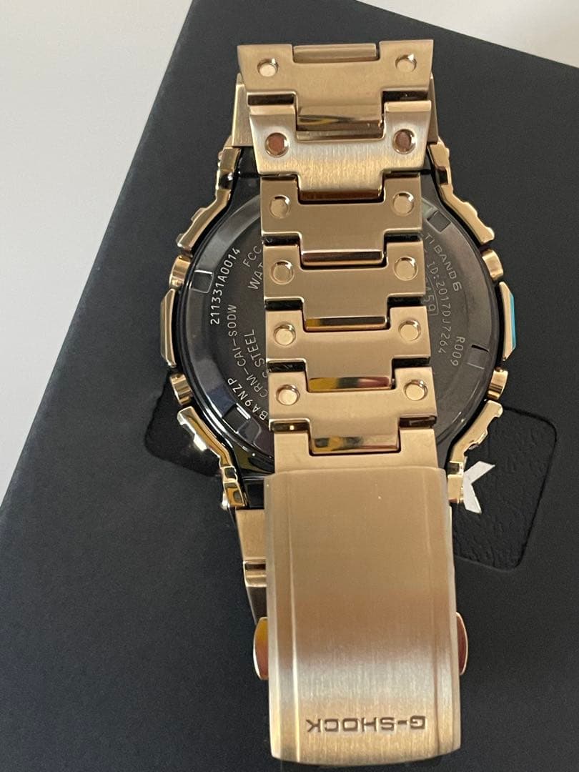 ア*ル様 <美品>G-SHOCKカシオ フルメタル GMW-B5000GD-1J