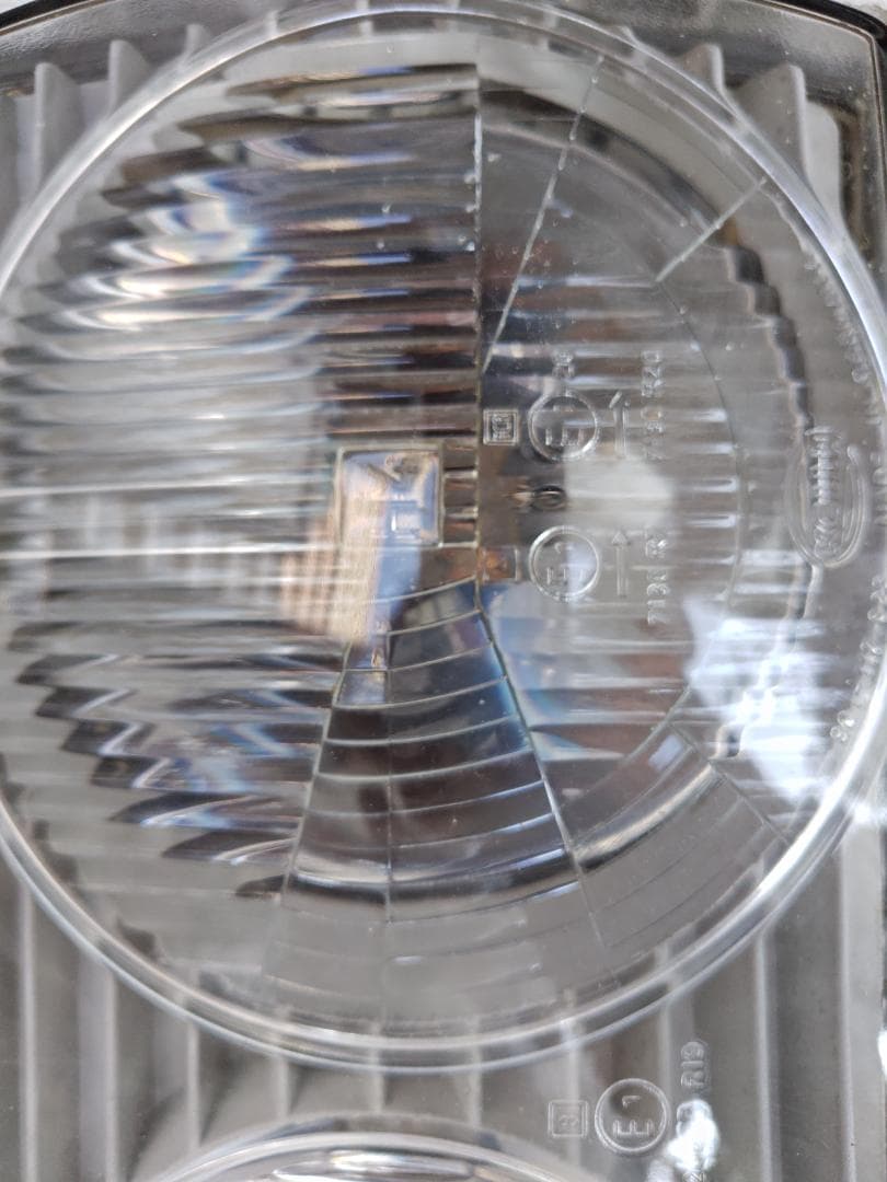 「希少」W123ベンツ　ヘッドライト