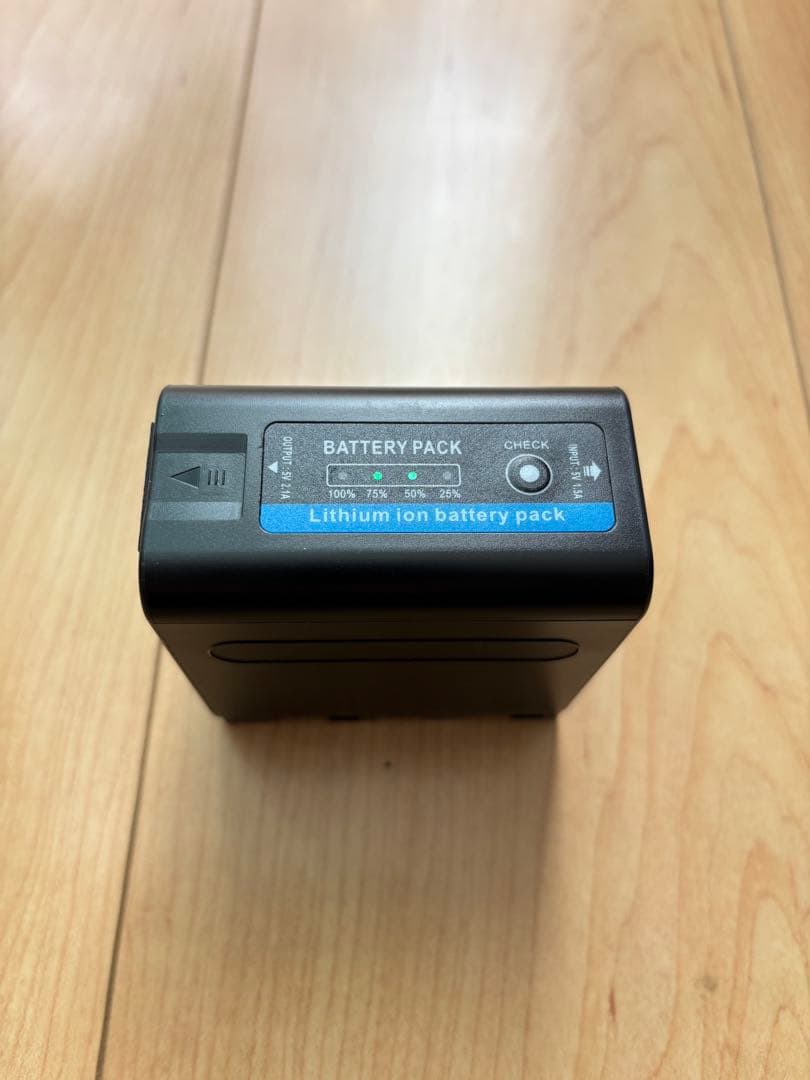 NP-F980 バッテリー カメラ モニター ビデオライトNP-F970 750