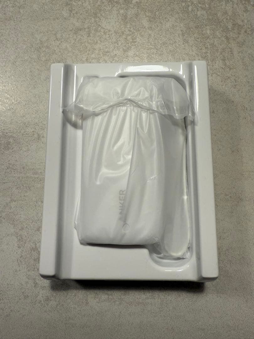 【未使用品】Anker モバイルバッテリー