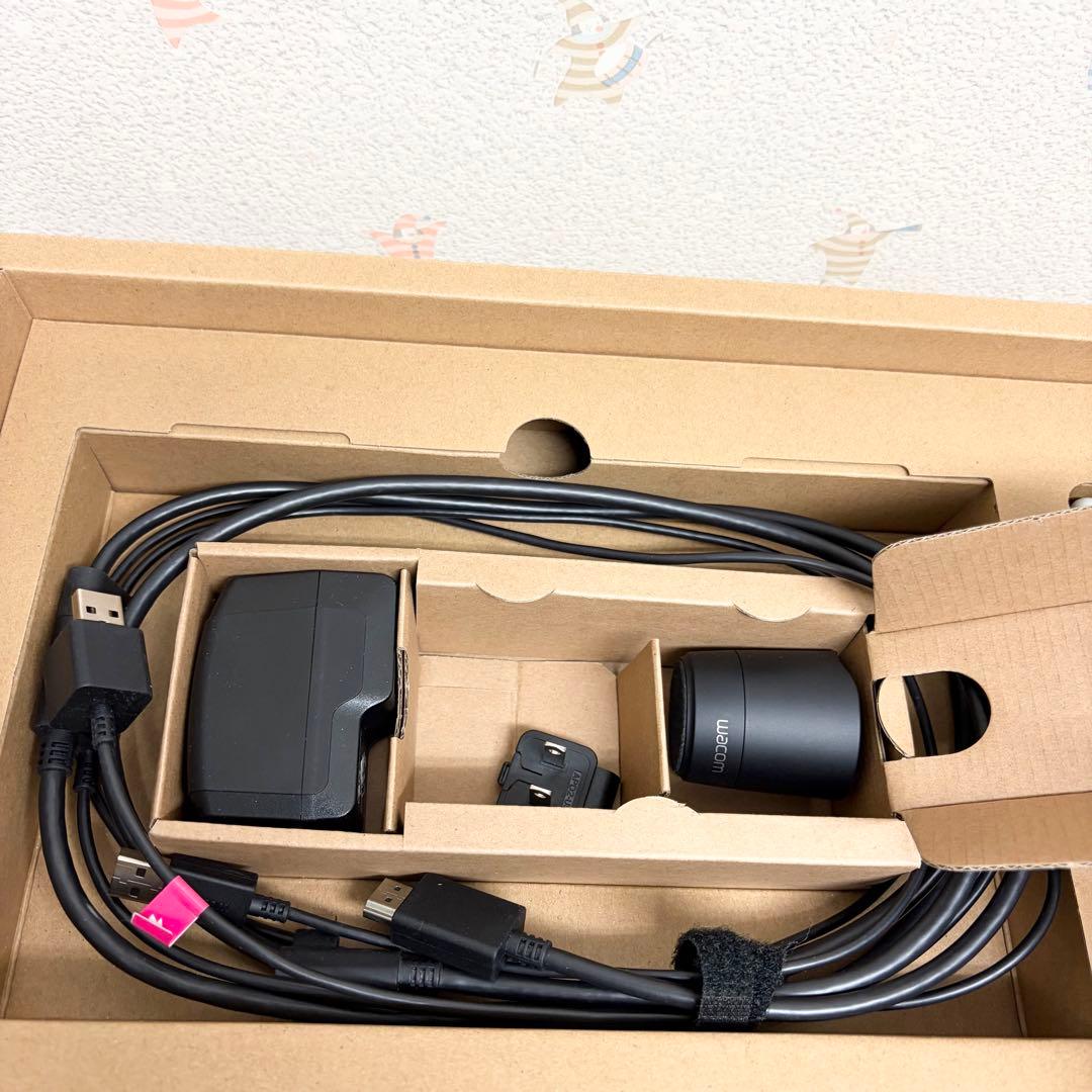 2022年製 Wacom ワコム One 液晶ペンタブレット DTC133W0D