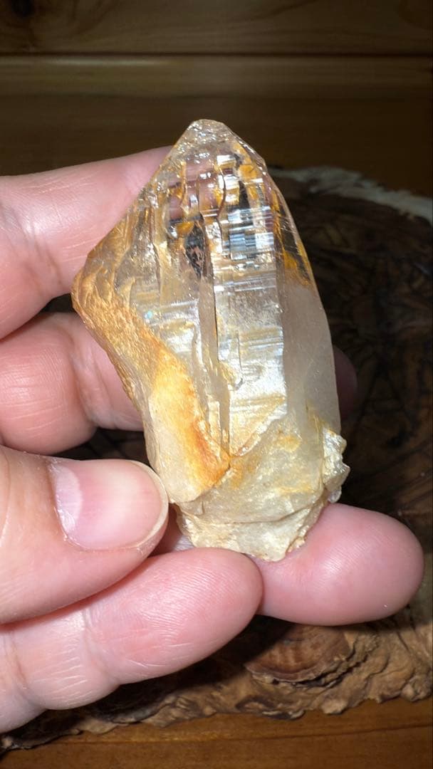 ネパール ガネーシュヒマール ヒマラヤゴールデンヒーラー リモナイト 水晶原石