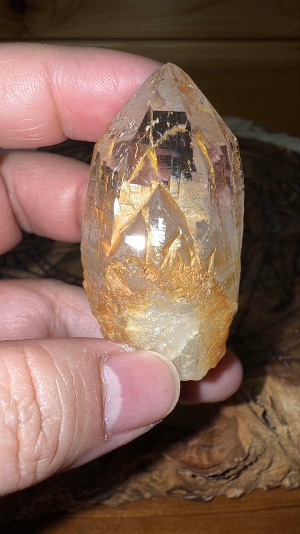 ネパール ガネーシュヒマール ヒマラヤゴールデンヒーラー リモナイト 水晶原石