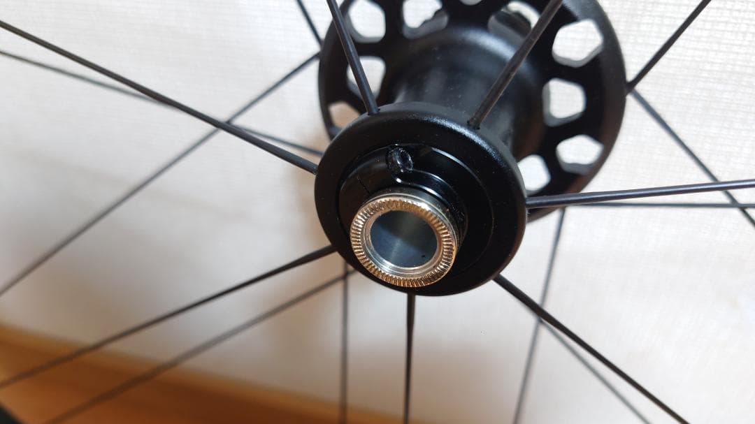 ZONDA DB スルーアスクル シマノ＋GP5000 25C付