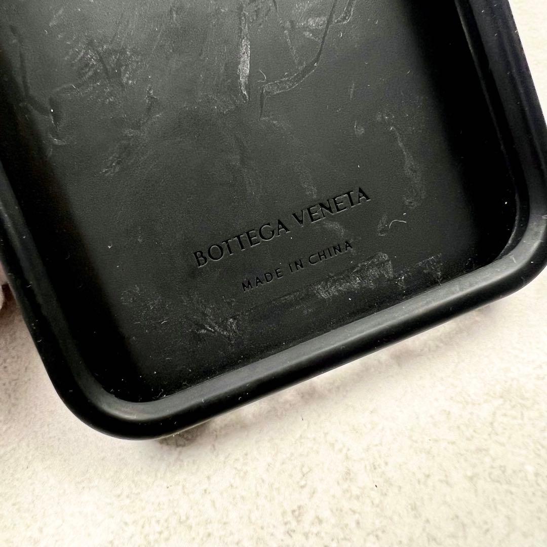 BOTTEGA VENETA イントレチャート iPhoneケース 8165.