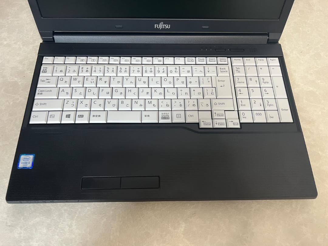 【美品】FUJITSU ノートPC A576/P i3/SSD Win11 01