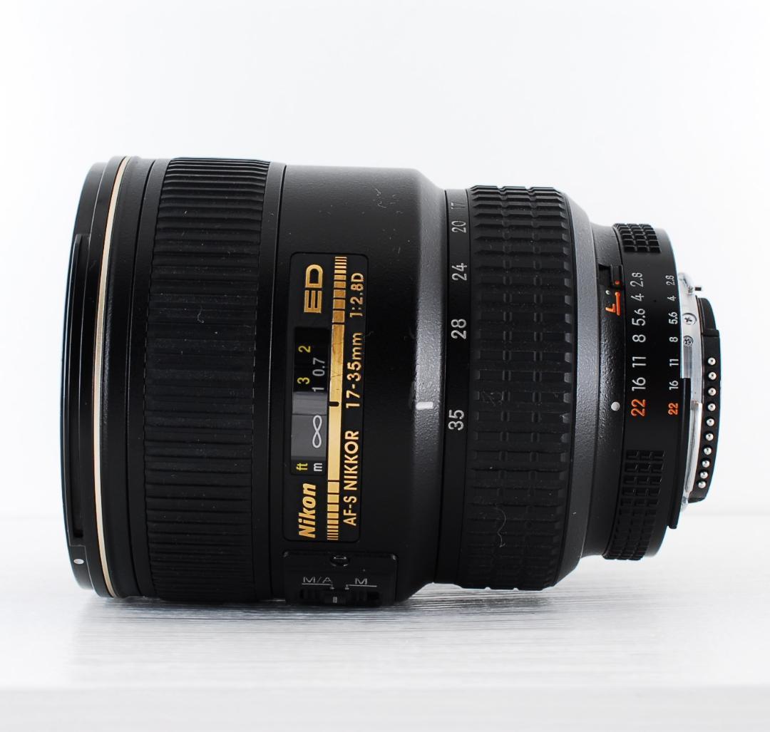 ニコン　AF-S ED17-35F2.8D(IF)　超広角ズームレンズ