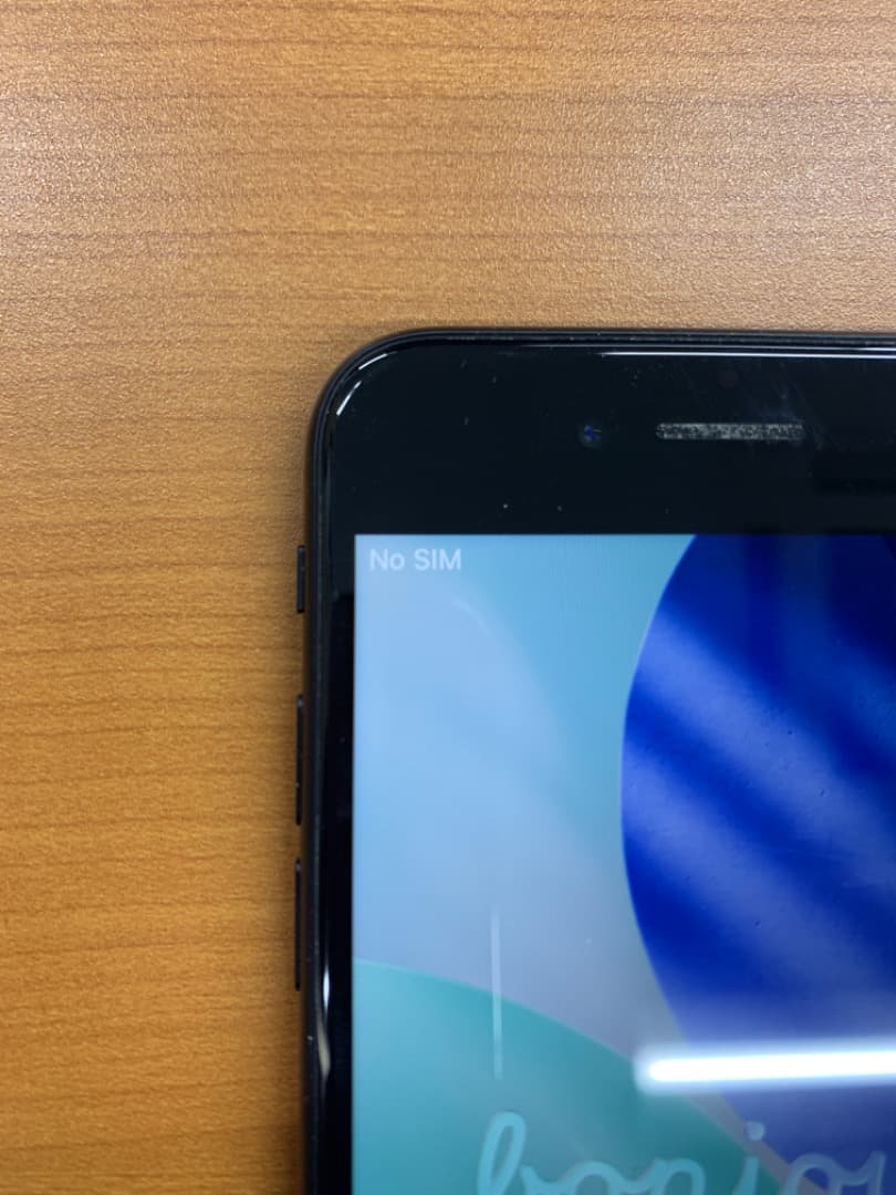 か*ん様 動作確認済 iPhone SE 第2世代 256GB ID W3370