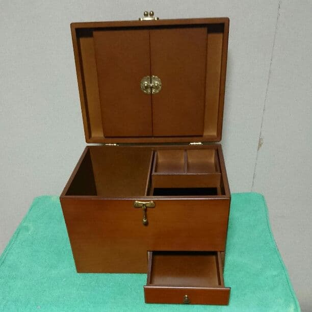 ❤️クリスマスプレゼントにも‼️メイク ボックス 木製 三面鏡付 未使用品