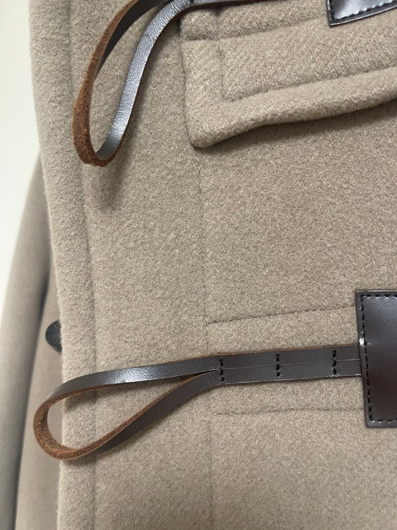 ベージュ ダッフルコート フード付き　バーバリー 美品　半額以下