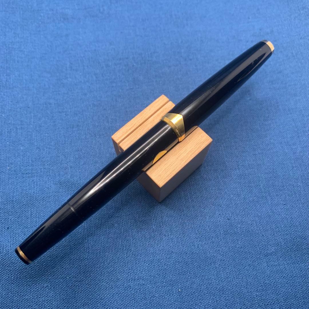 【希少特価】モンブラン　No.121 （過渡期モデル）万年筆18K EF