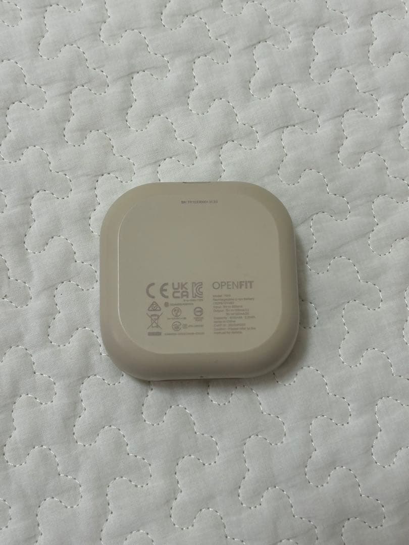 【送料無料】SHOKZ ワイヤレスイヤホン ベージュ 充電ケース付き