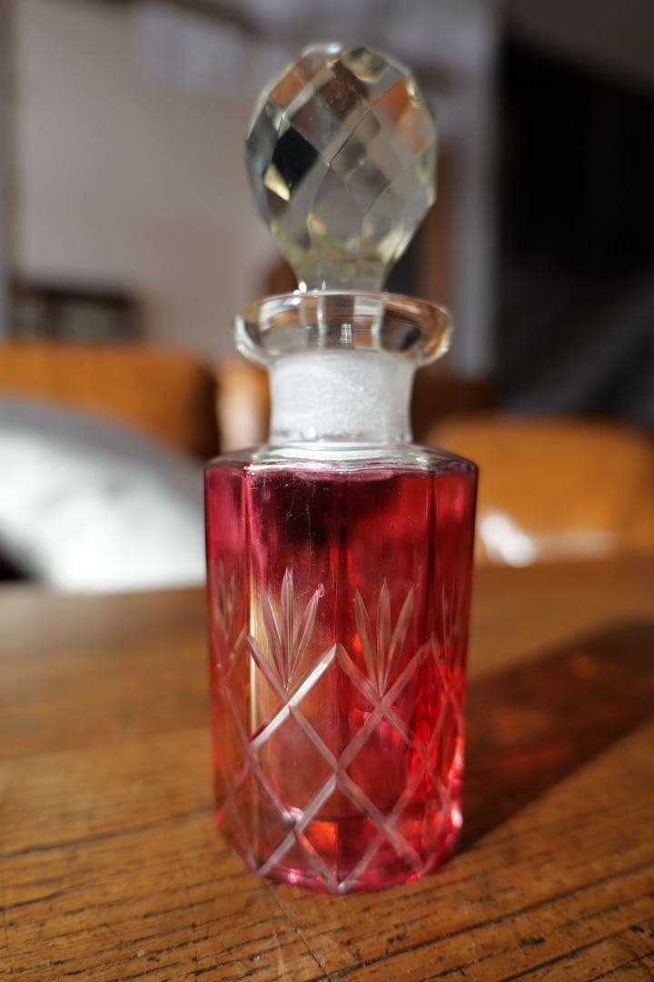 フランス　アンティークの香水瓶