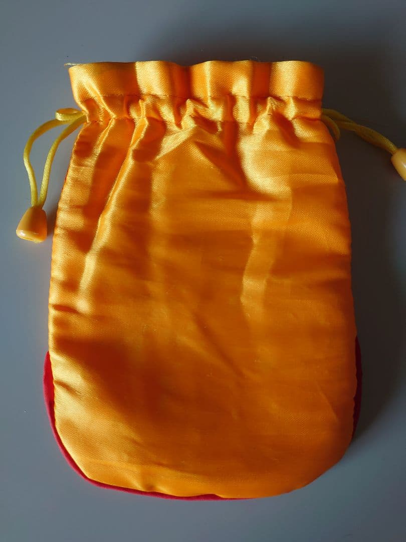 【開運・縁起物】金色 陰陽太極図 十二支 彫刻置物（袋・台座付）中国山東省希少品