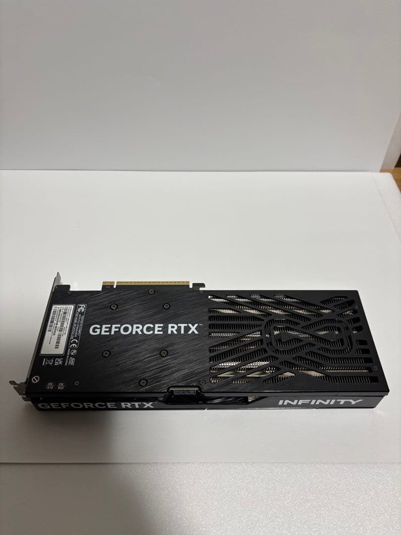 PALIT GeForce RTX 5060 Ti 16GB 中古美品