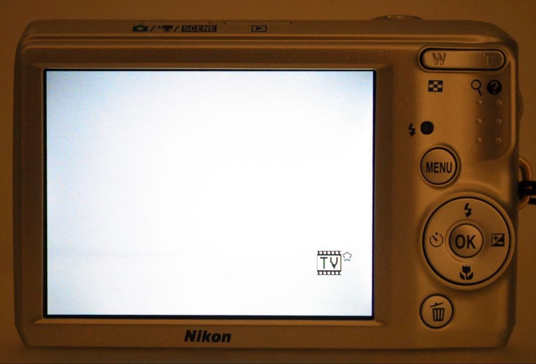 yちゃん 様フォロー割_Nikon COOLPIX L20 ❤️シルバー ニコン