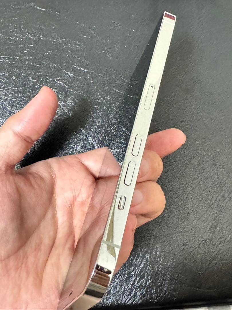 【美品】Apple iPhone 12 Pro Max 256GB シルバー