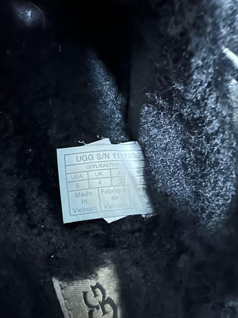 UGG ブラック サンダル サイズ6