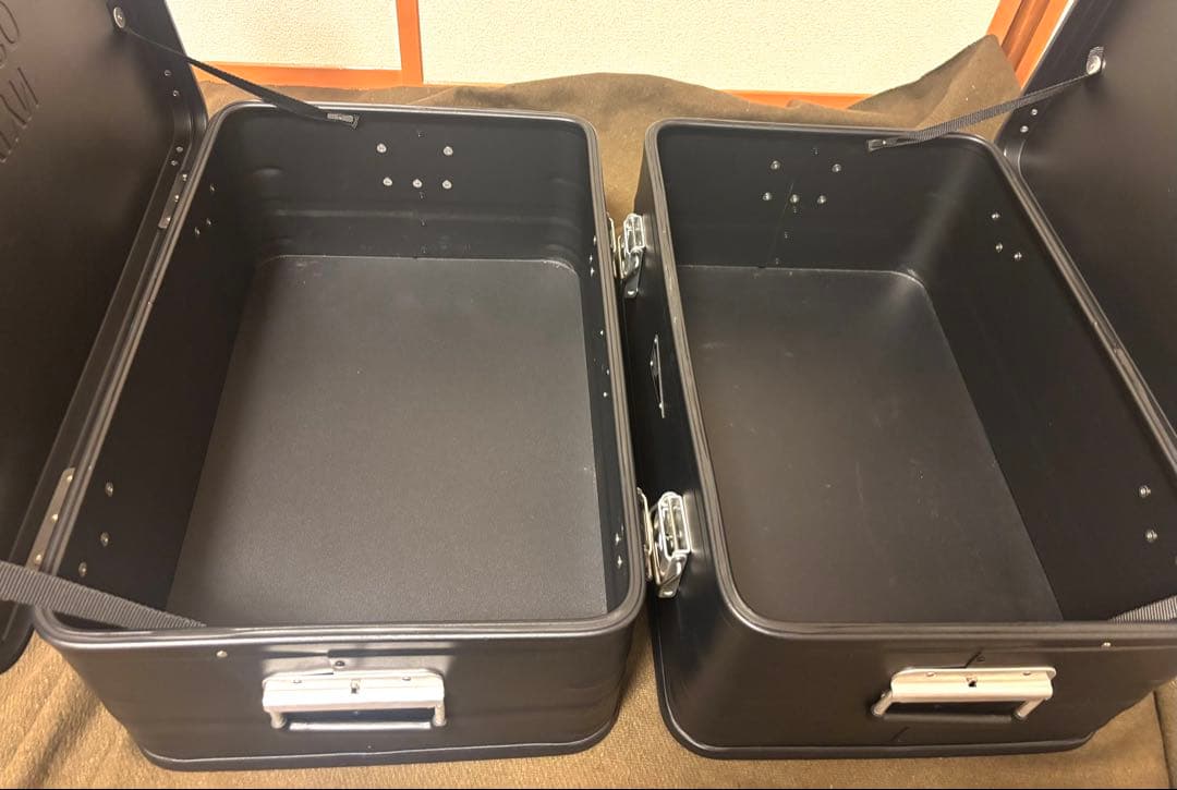 ブルックリンアウトドアカンパニー　アルミコンテナ　ブラックMサイズ　2個セット