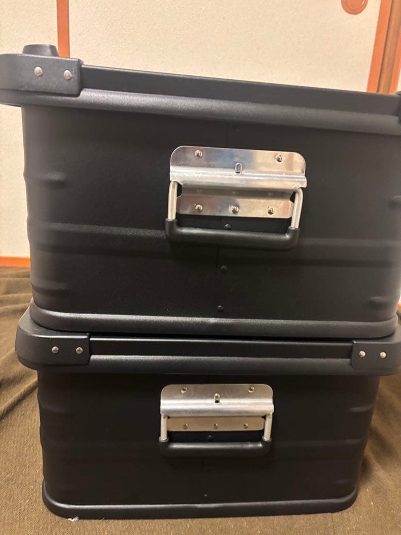 ブルックリンアウトドアカンパニー　アルミコンテナ　ブラックMサイズ　2個セット