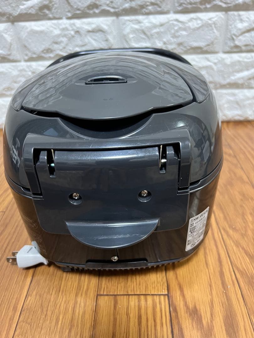 象印 極め炊き IH炊飯ジャーNW-VE10 2024年製