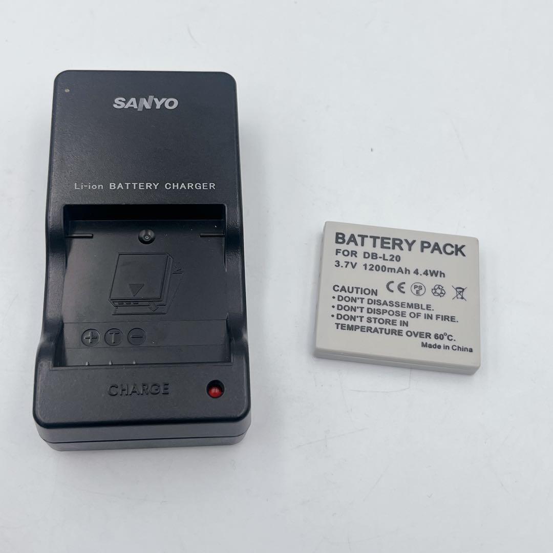 【美品】SANYO Xacti DMX-CA6 防水デジタルビデオカメラ