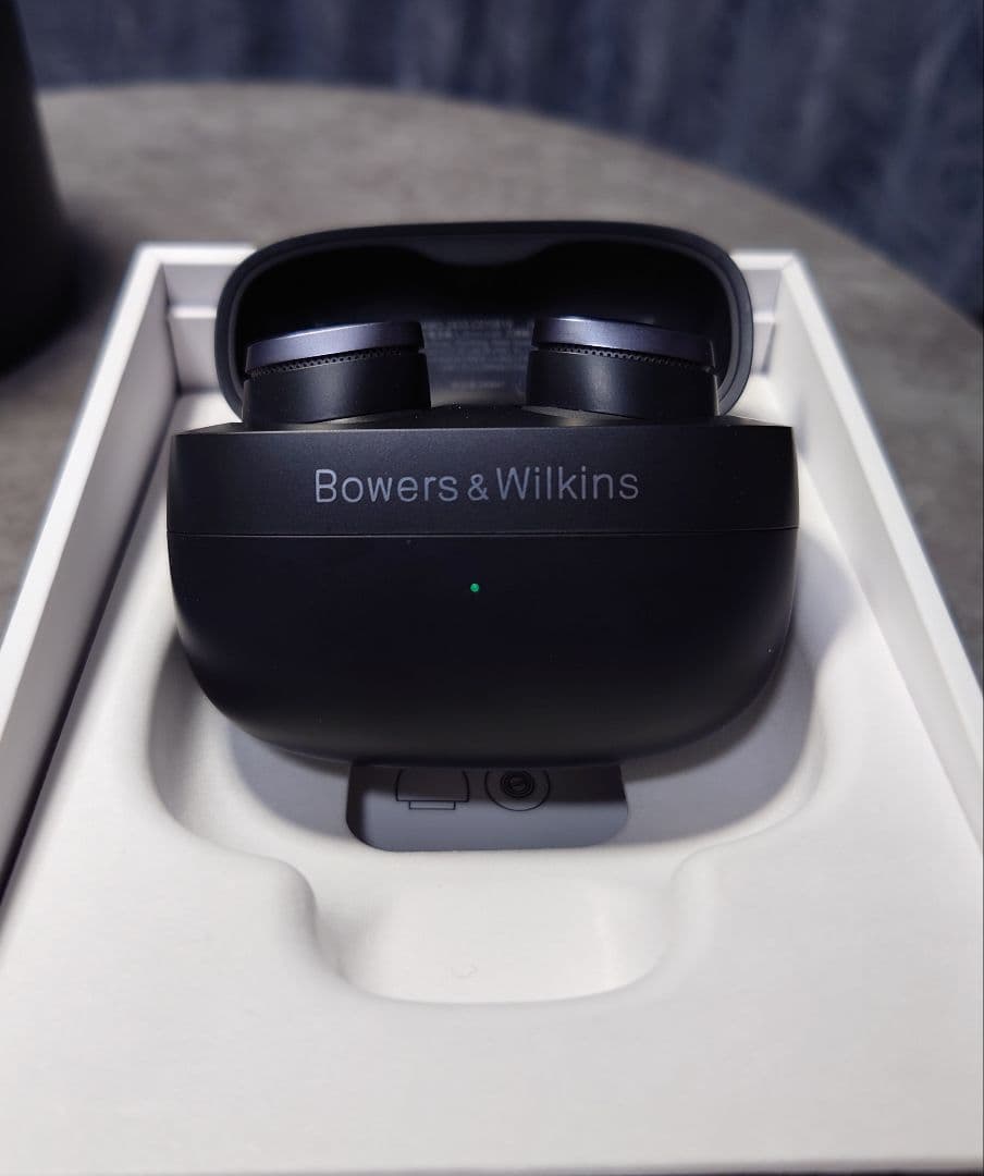 Bowers＆Wilkins／Pi8　完全ワイヤレスイヤホン