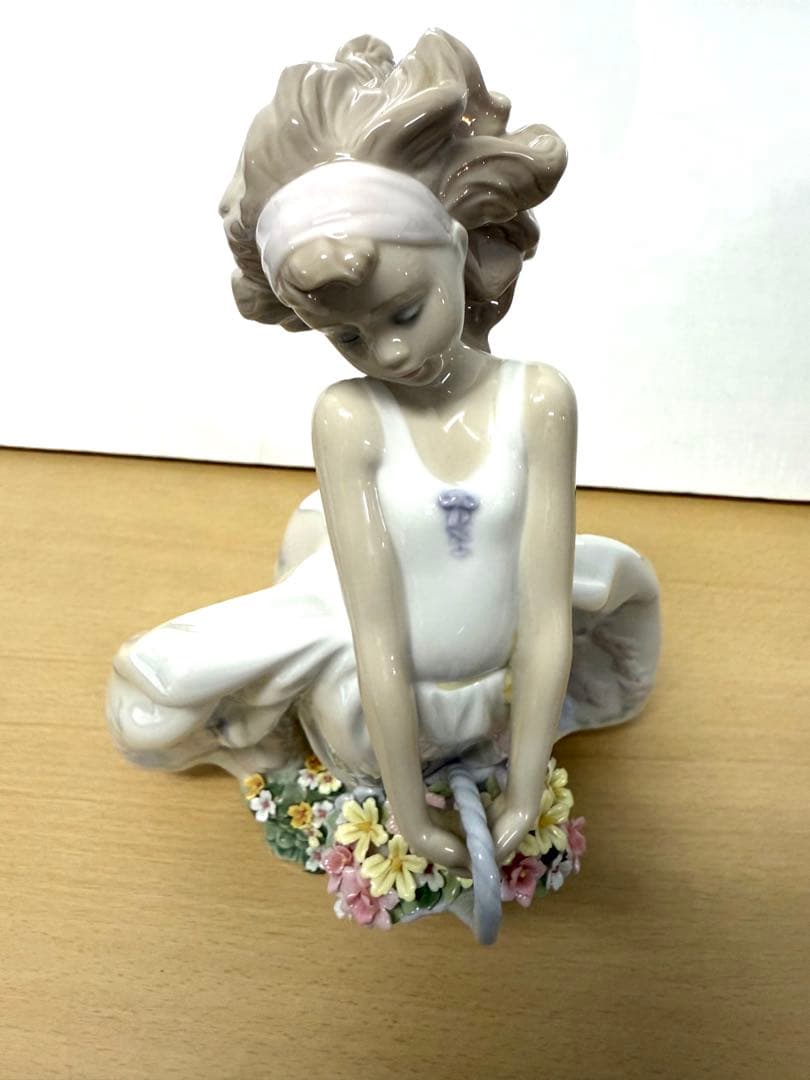 リヤドロ フィギュリン フラワーガーデン 少女　美品