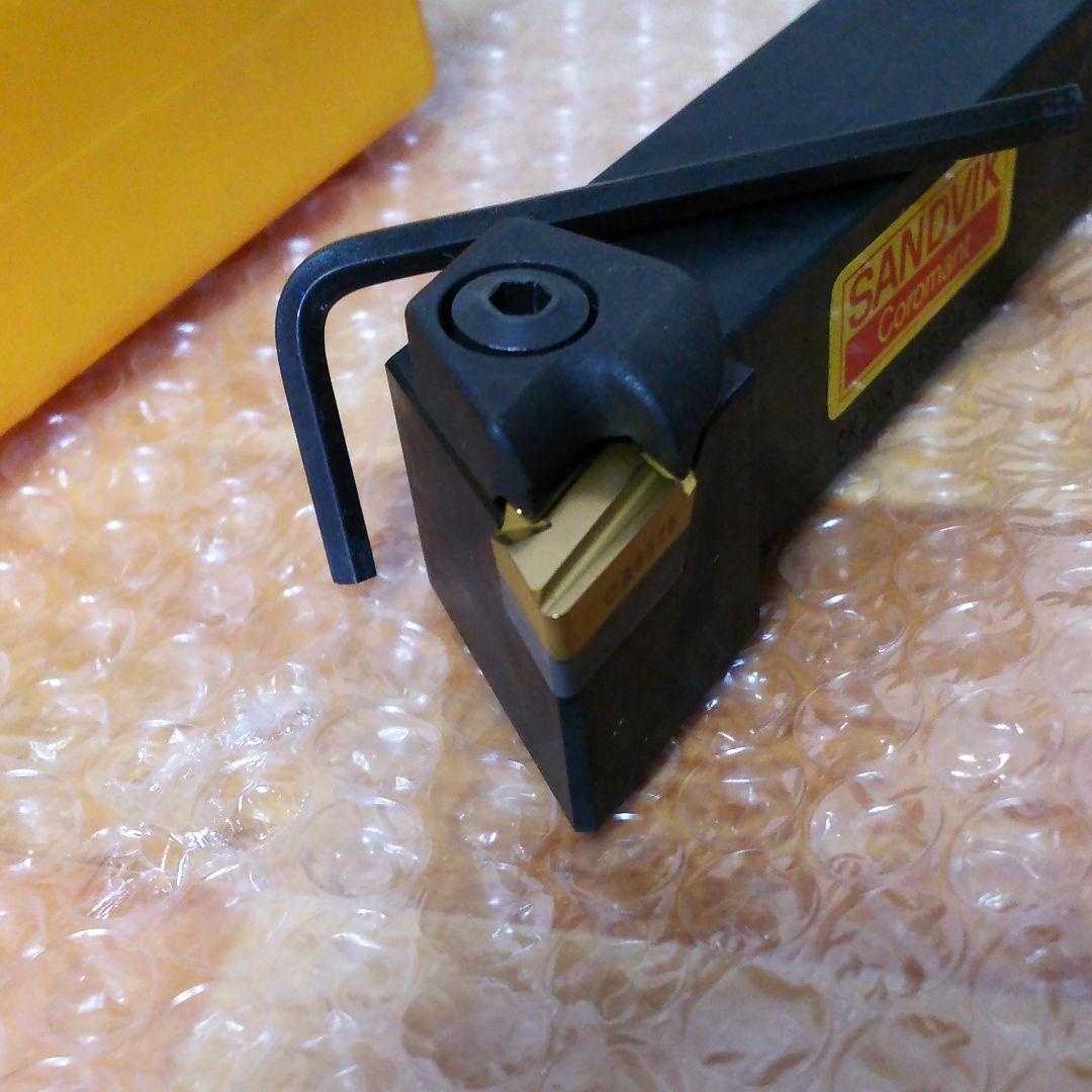 サンドビック倣い旋削ホルダー