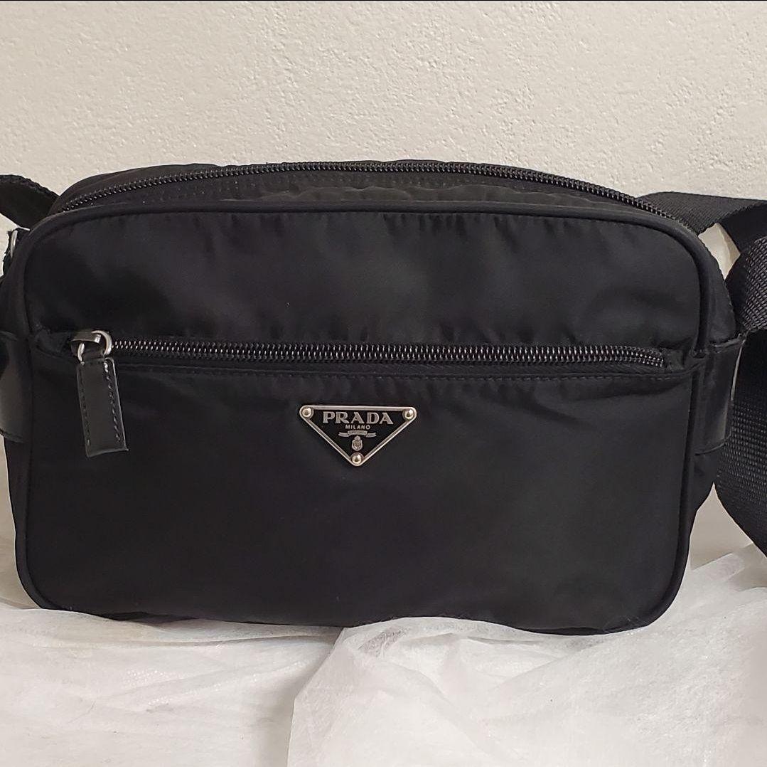 美品✨PRADA ブラック ナイロン ショルダーバッグ カメラバッグ