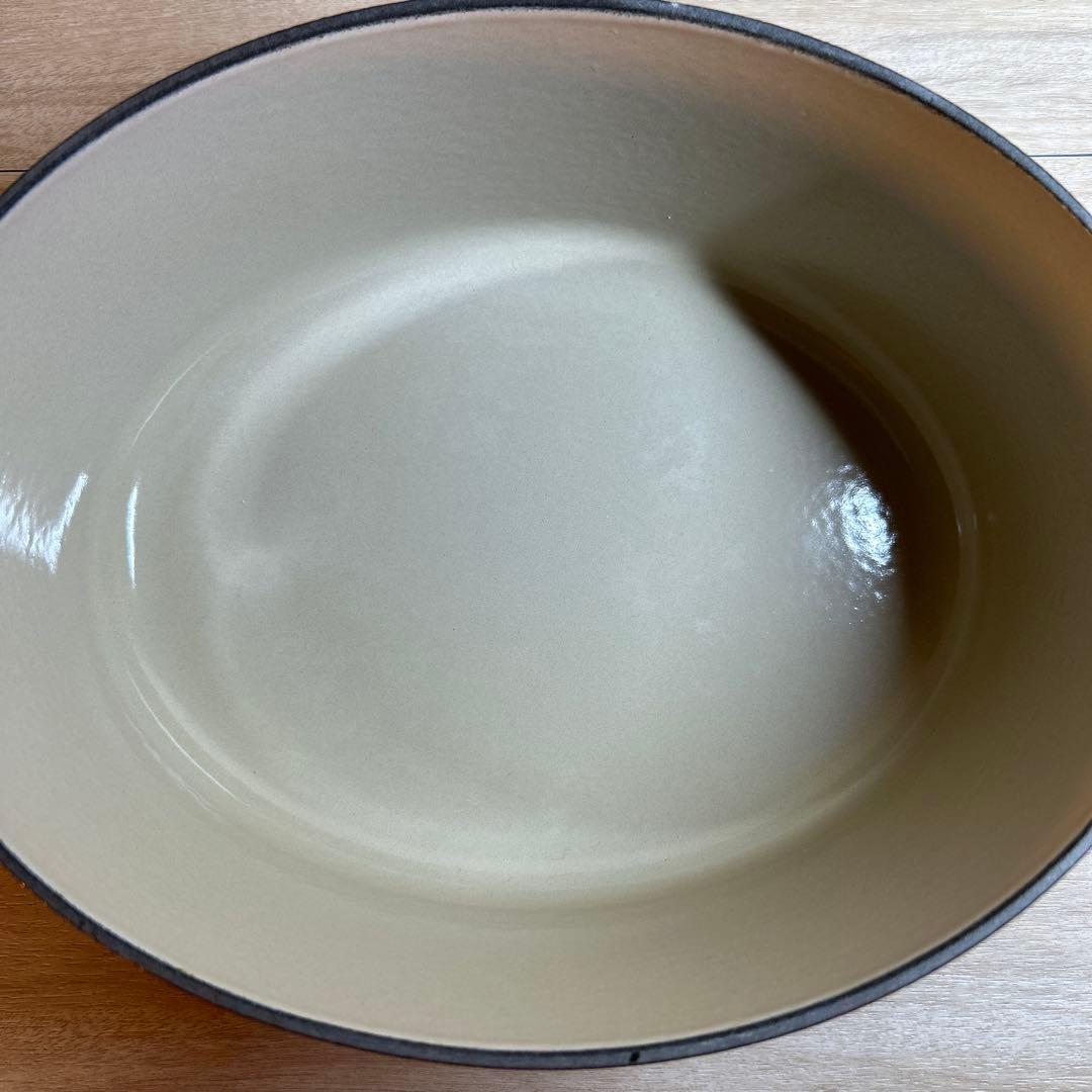 ルクルーゼ　ココットオーバル　25cm チェリーレッド　両手鍋　鍋