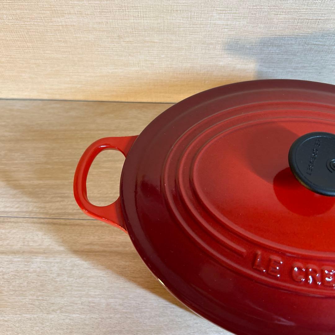 ルクルーゼ　ココットオーバル　25cm チェリーレッド　両手鍋　鍋
