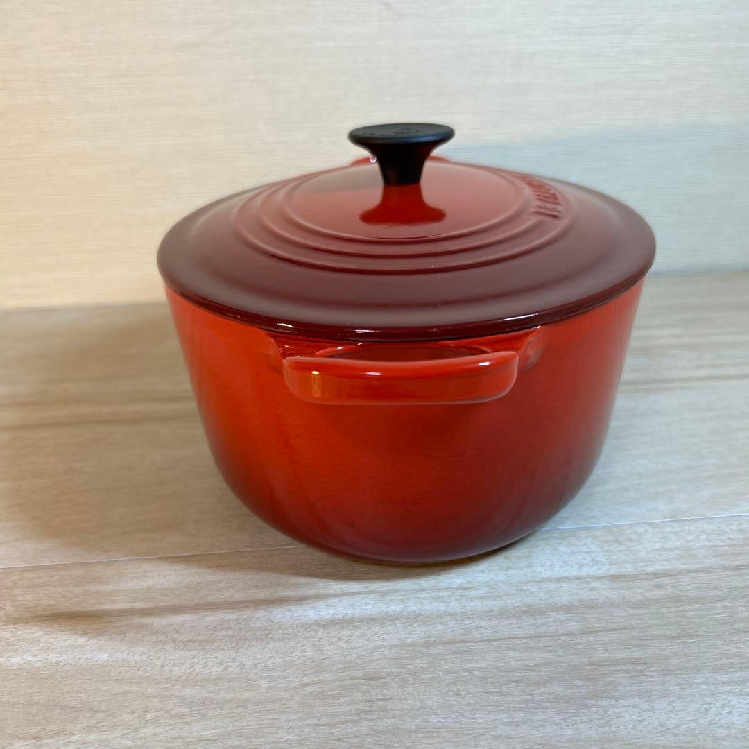 ルクルーゼ　ココットオーバル　25cm チェリーレッド　両手鍋　鍋