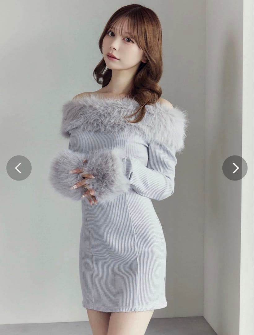 EATME イートミー　フェイクファーオフショルミニワンピース　グレー