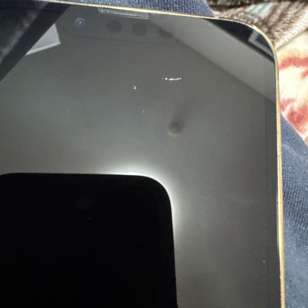 週末限定　Apple iPhone 13 Pro ゴールド 本体128GB