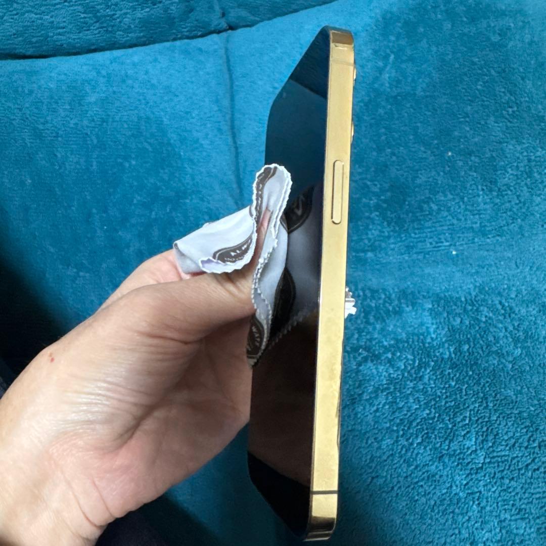 週末限定　Apple iPhone 13 Pro ゴールド 本体128GB