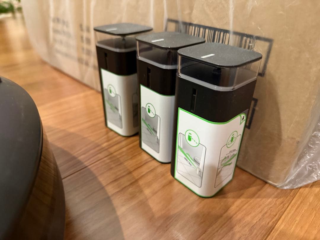 ルンバe5 新品換えブラシ、新品フィルター、新品ローラー、バーチャルウォール2個