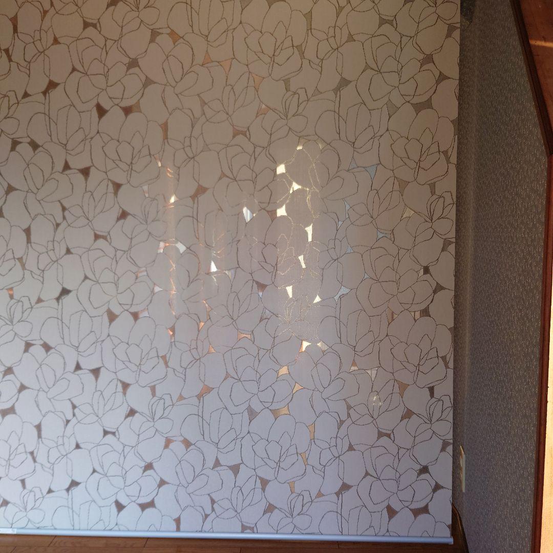 【タチカワブラインド】花柄ホワイトブラインド