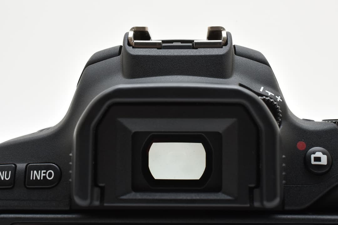 ほぼ未使用 Canon EOS Kiss X9 Wi-Fi搭載 元箱 #9035