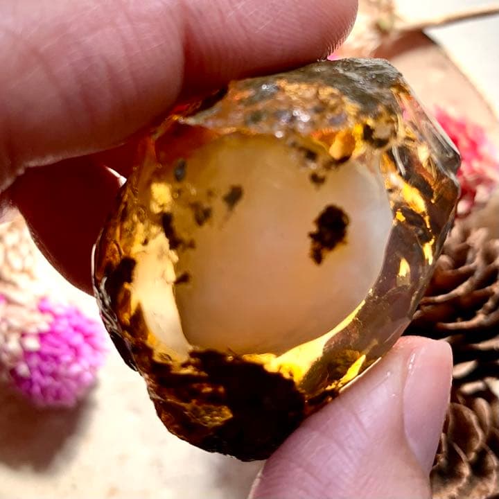 巨大エッグインオパール176.5ct/鉱物標本