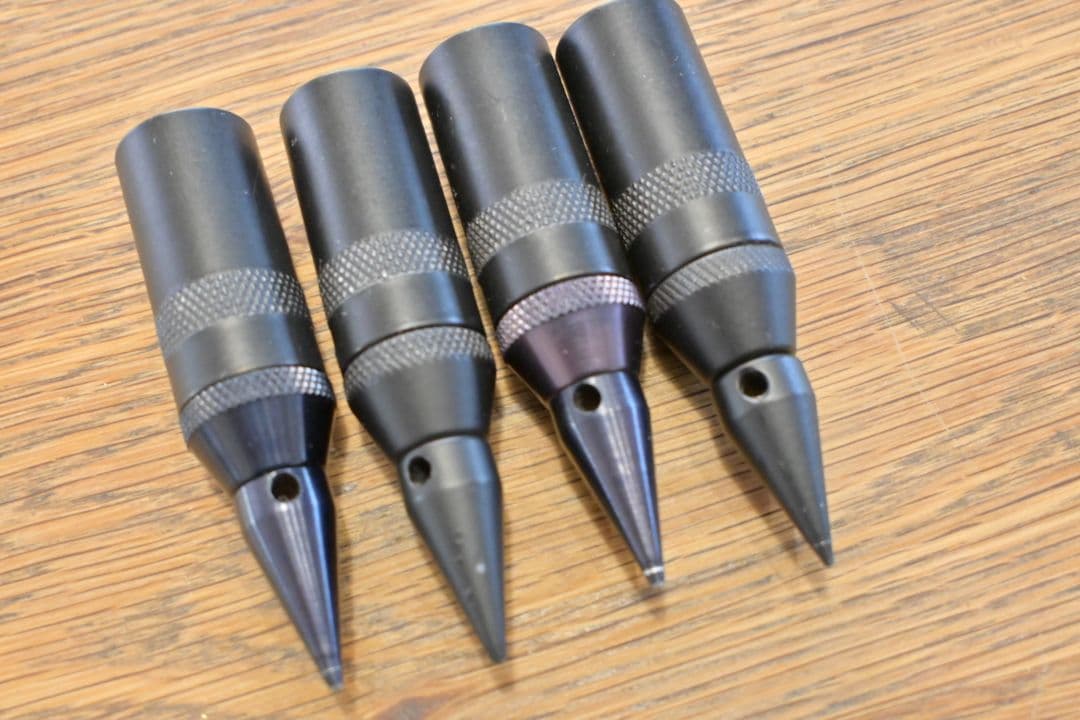 QUADRASPIRE　スパイク　ブラック　19mm 4個